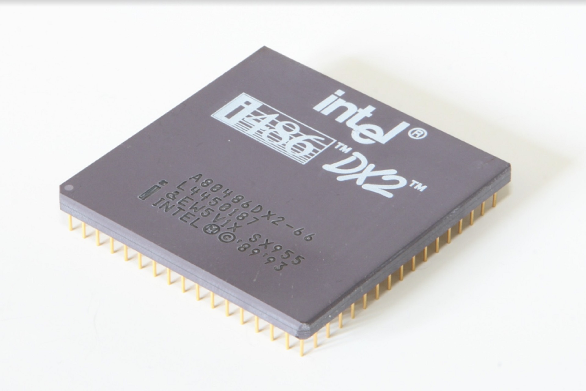 Chiii。 Intel A80486DX2-66