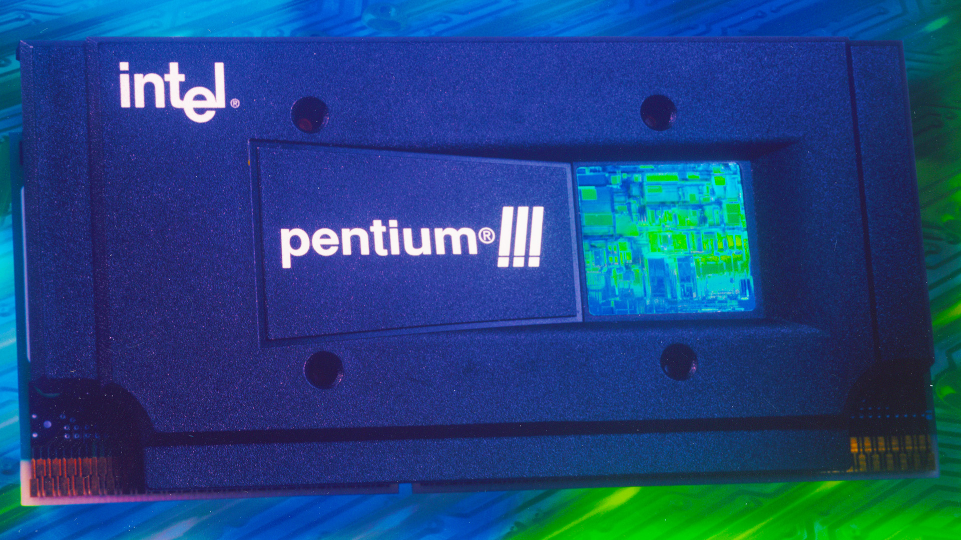 INTEL PentiumIII 800 MHz Slot1 クーラ付き 51cnKRL0SZL._UF350,350_QL80_.jpg